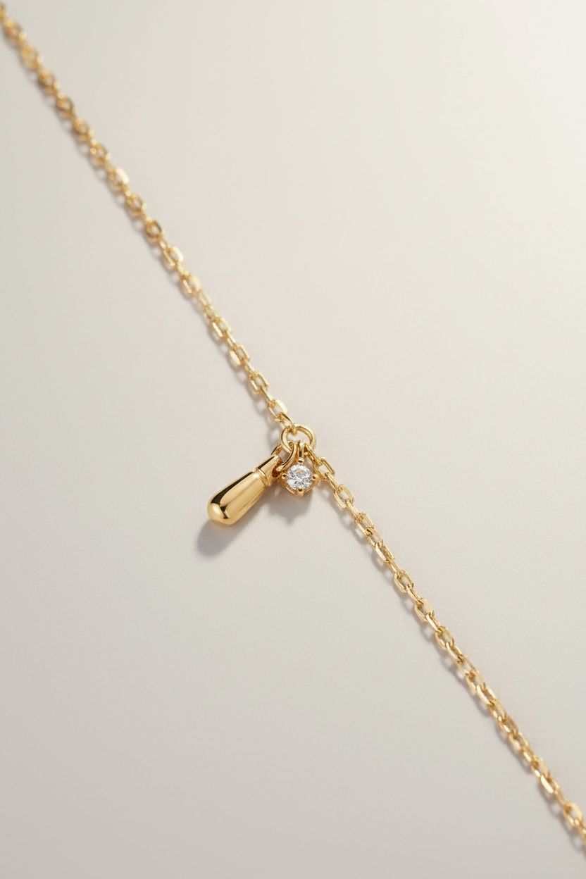 Armband Eloise van Nouvél the Label met hangend detail