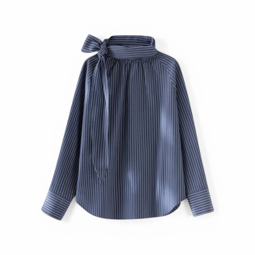 Gestreepte-blouse-met-strik